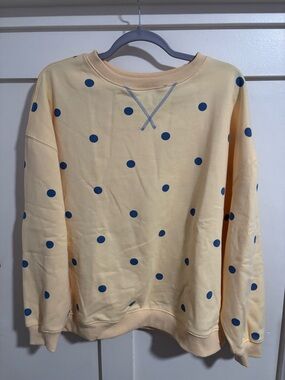 Polka Dot Crew Sweatshirt in Pale Yellow and Blue